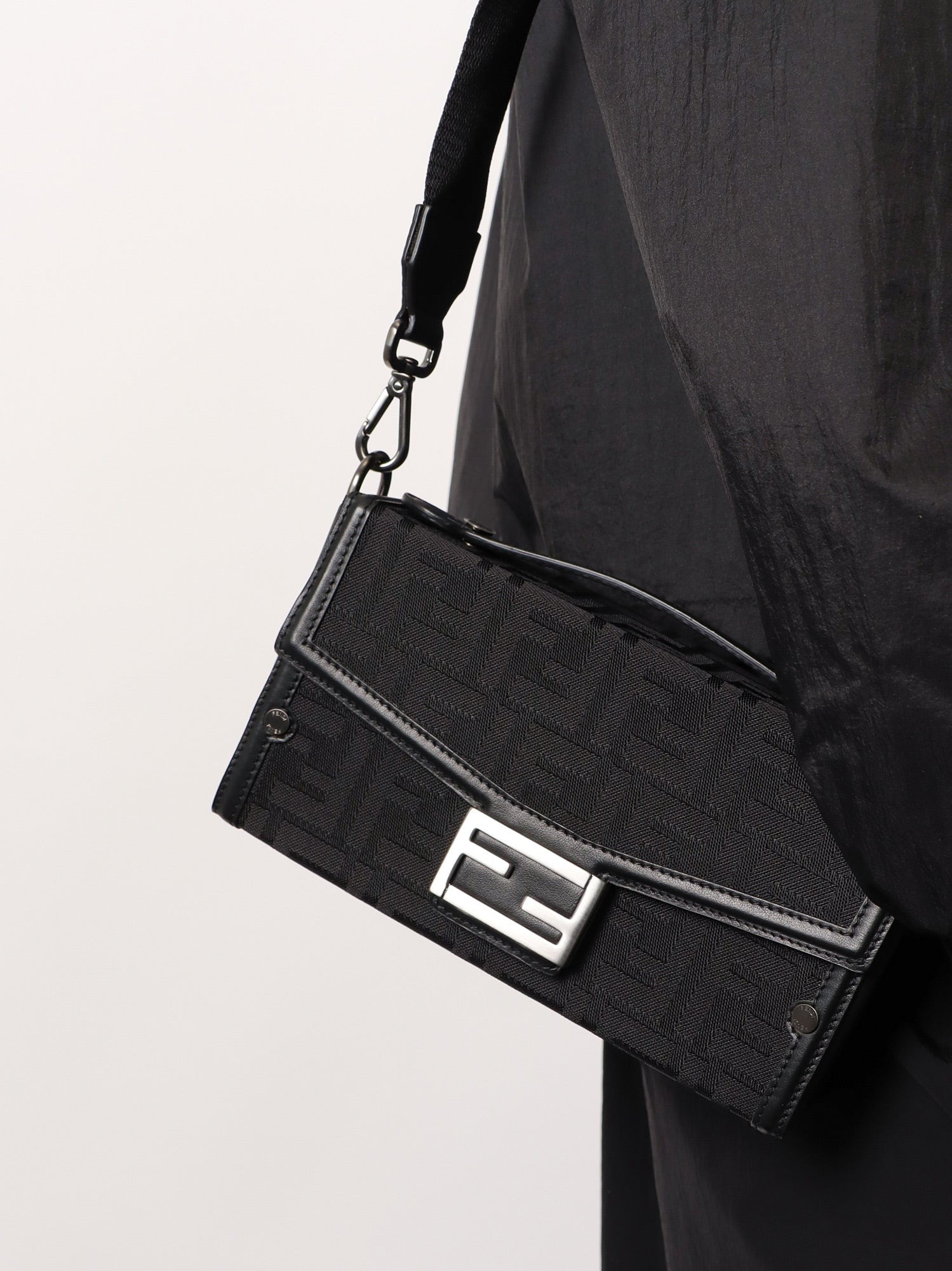 Fendi - Man - Black - Crossbody Bag