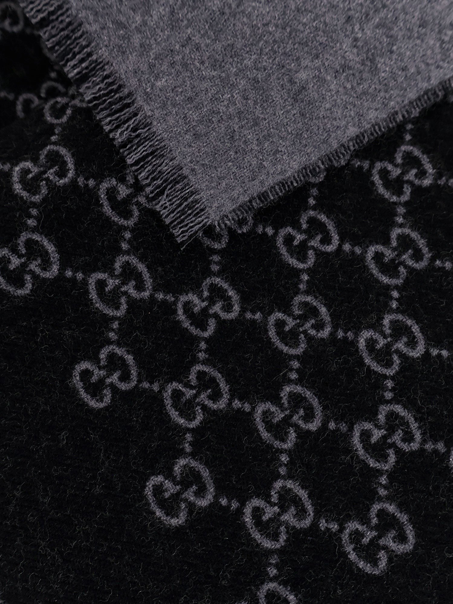 Gucci - Man - Grey - Scarf