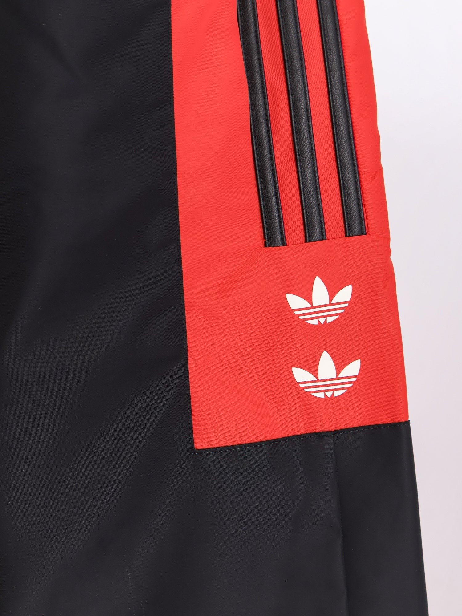 ADIDAS X WILLY CHAVARRIA - Man - Nero/Rosso - Pants