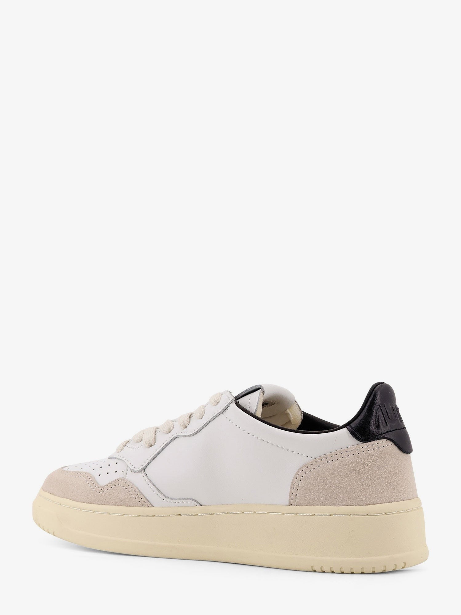 Autry - Woman - Black - Sneaker