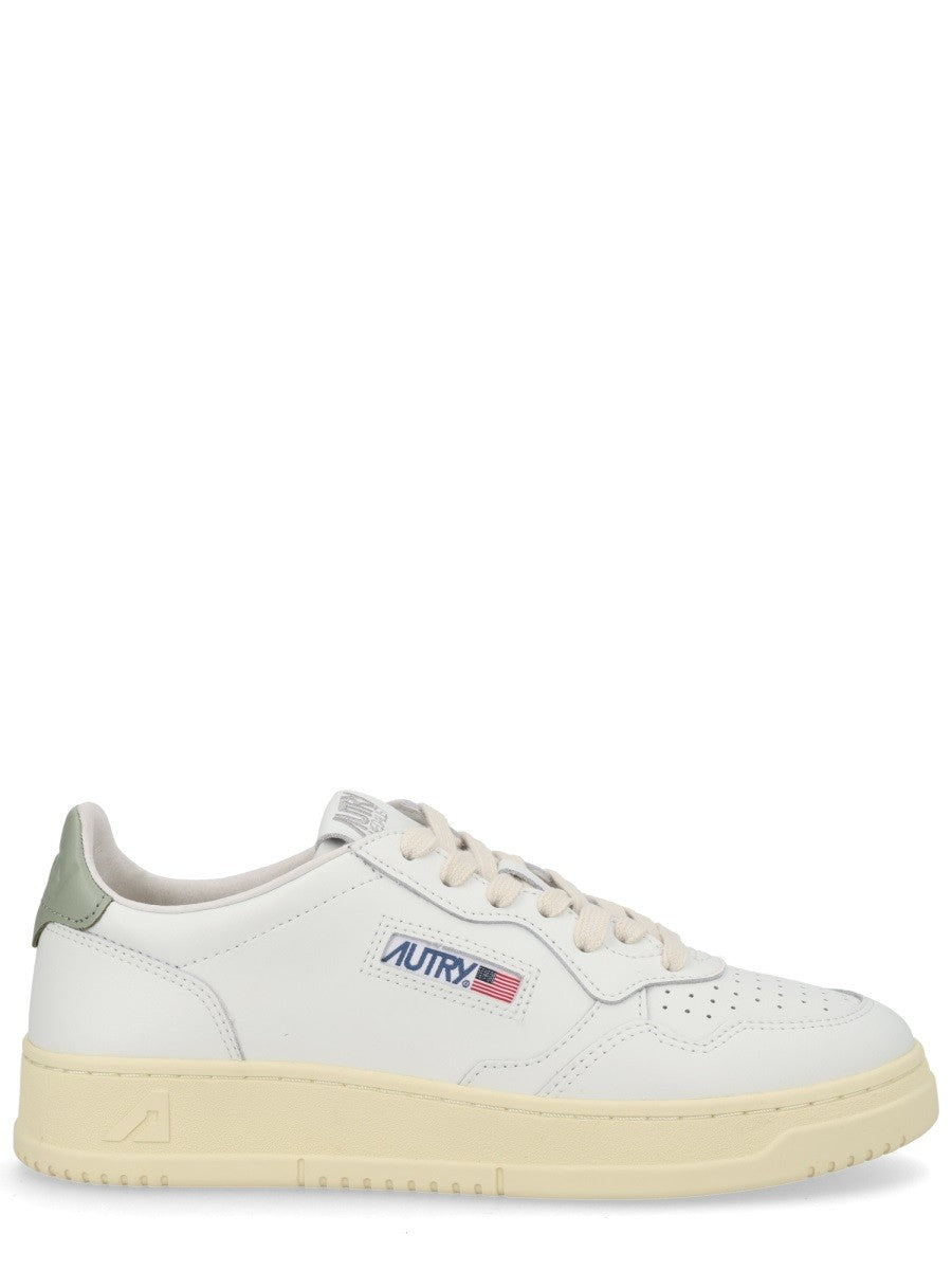 Autry - Woman - White - Sneaker