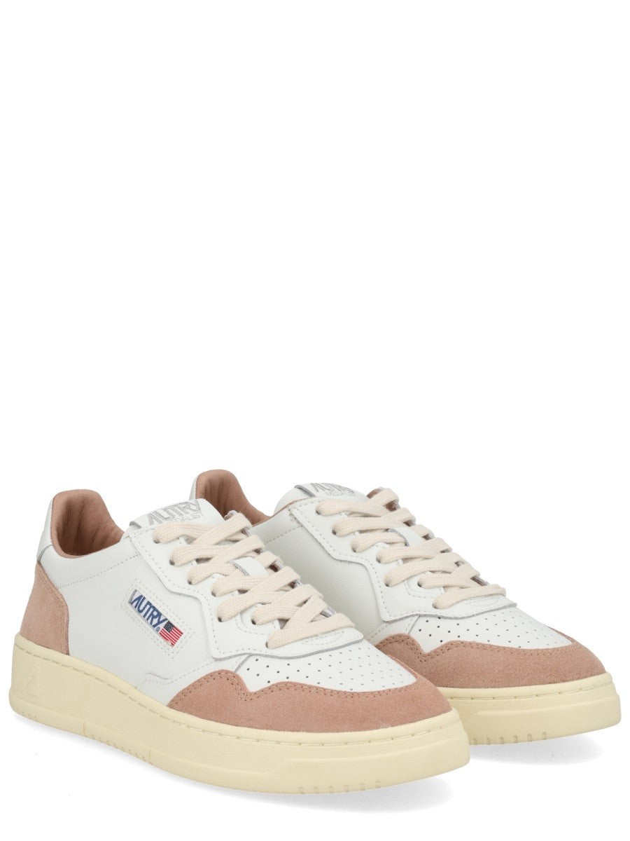 Autry - Woman - White - Sneaker