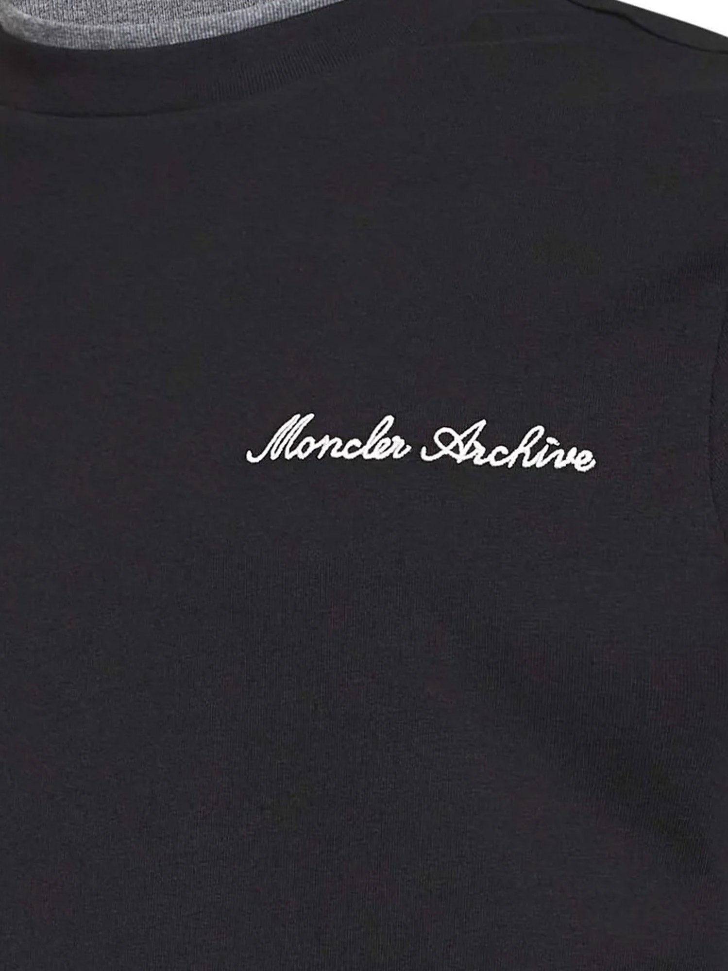 Moncler - Man - Black - T-shirt