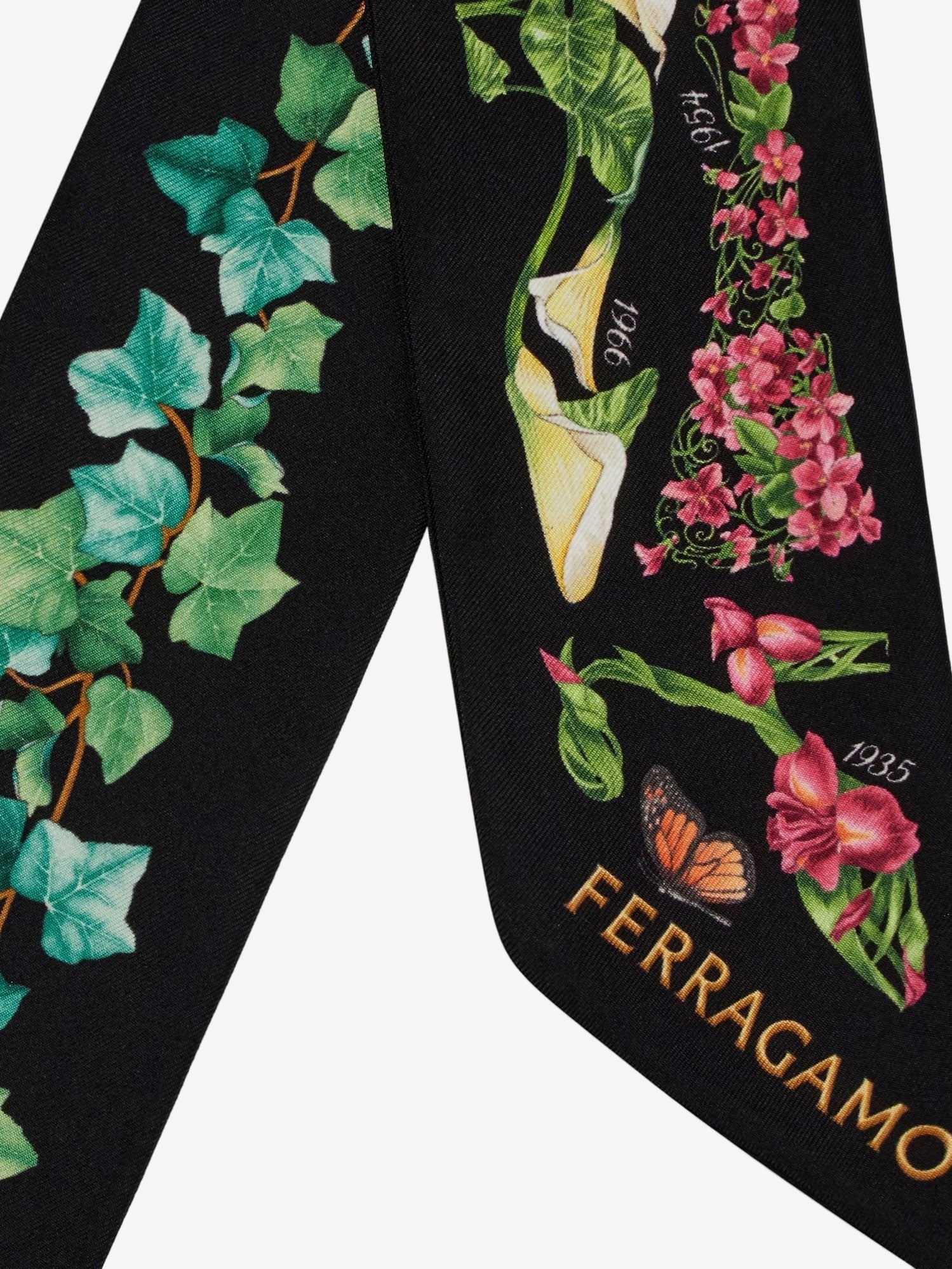 Ferragamo - Woman - Black - Scarf