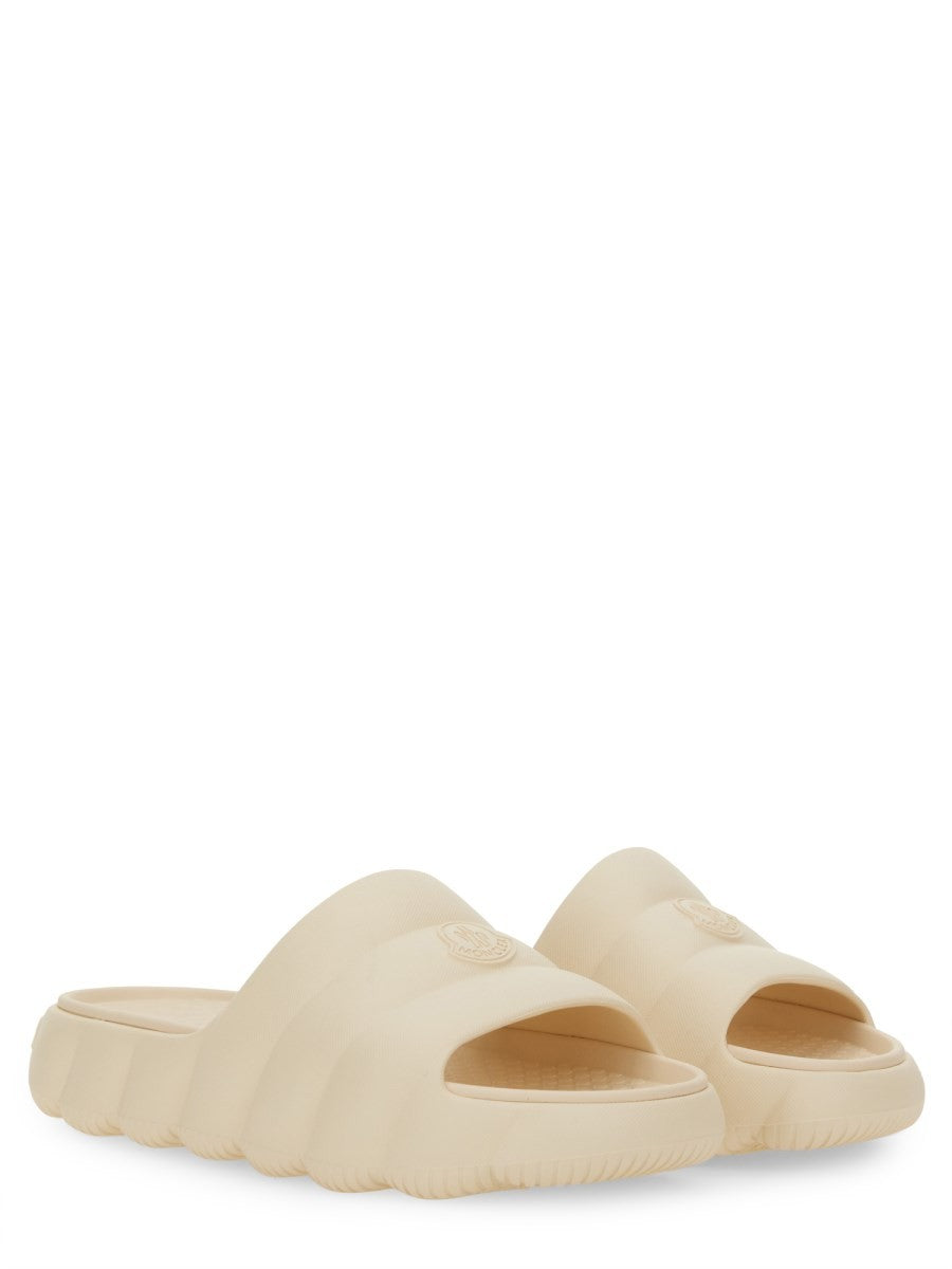 Moncler - Woman - White - Flat