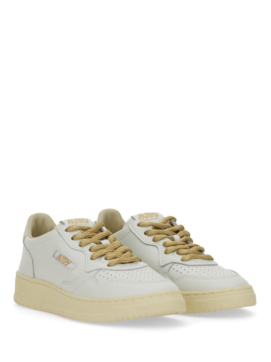 Autry - Woman - White - Sneaker