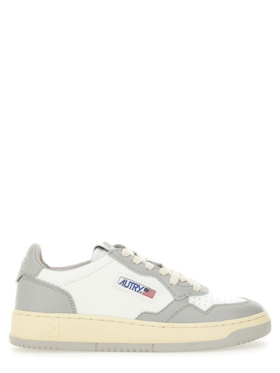 Autry - Woman - White - Sneaker