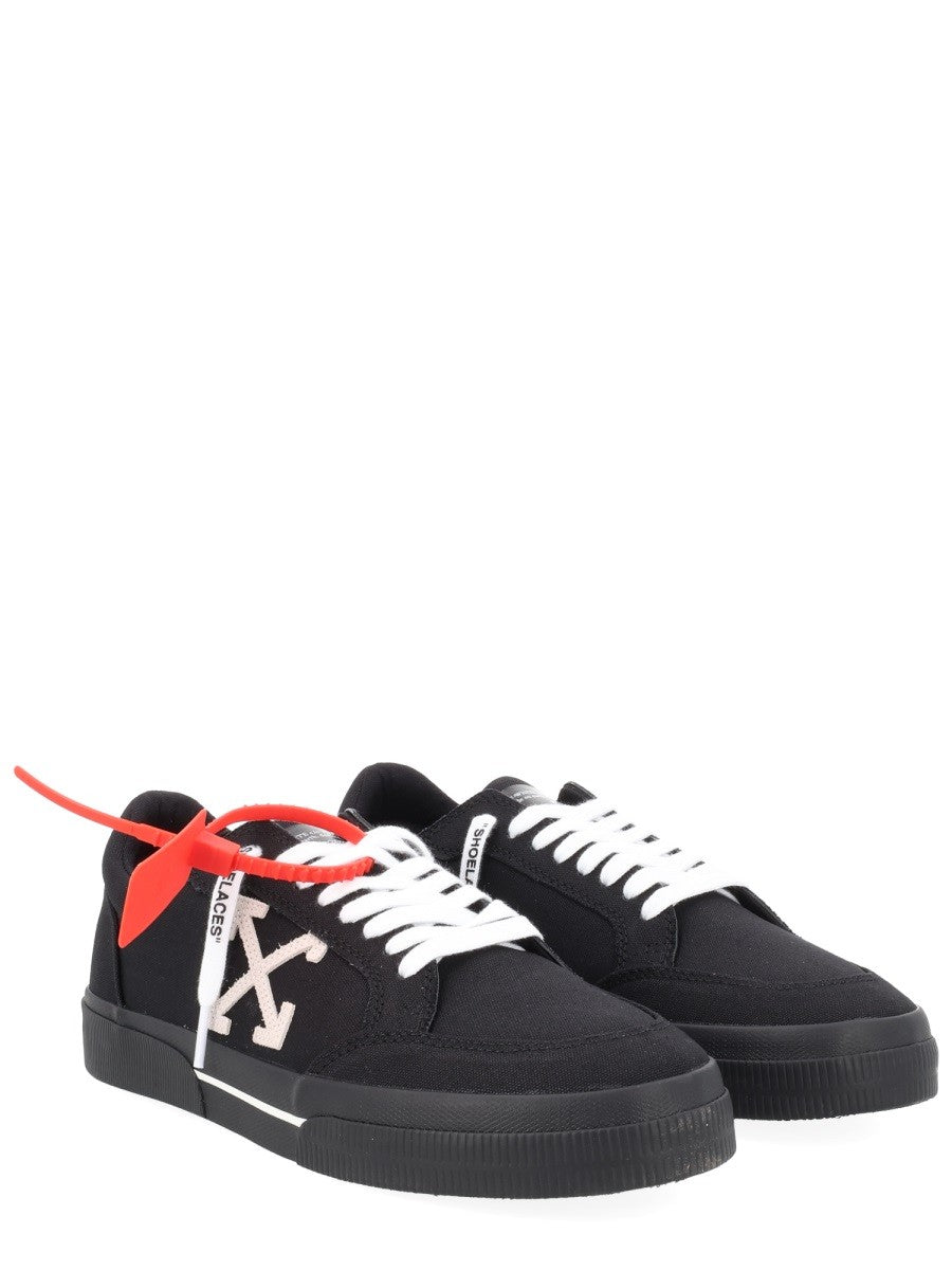Off-white - Man - Black - Sneaker