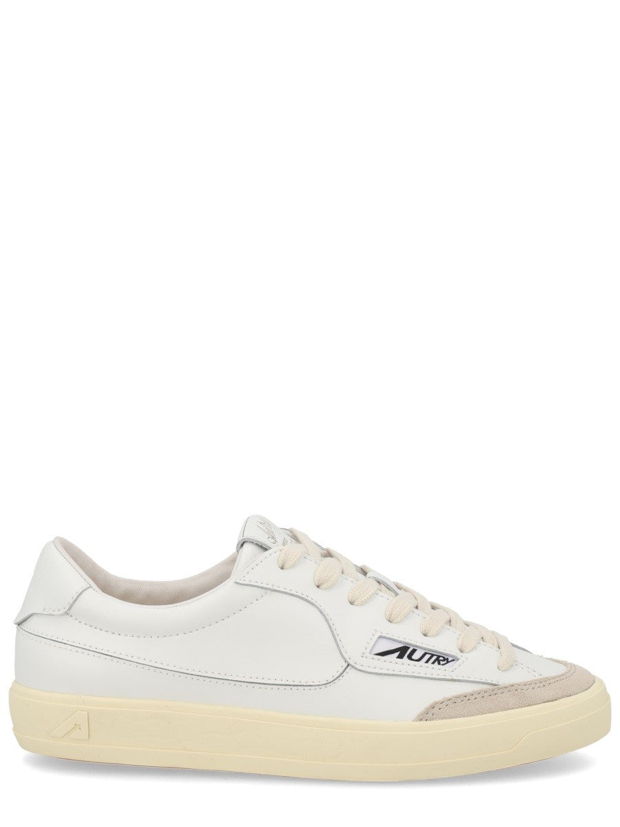 Autry - Woman - White - Sneaker