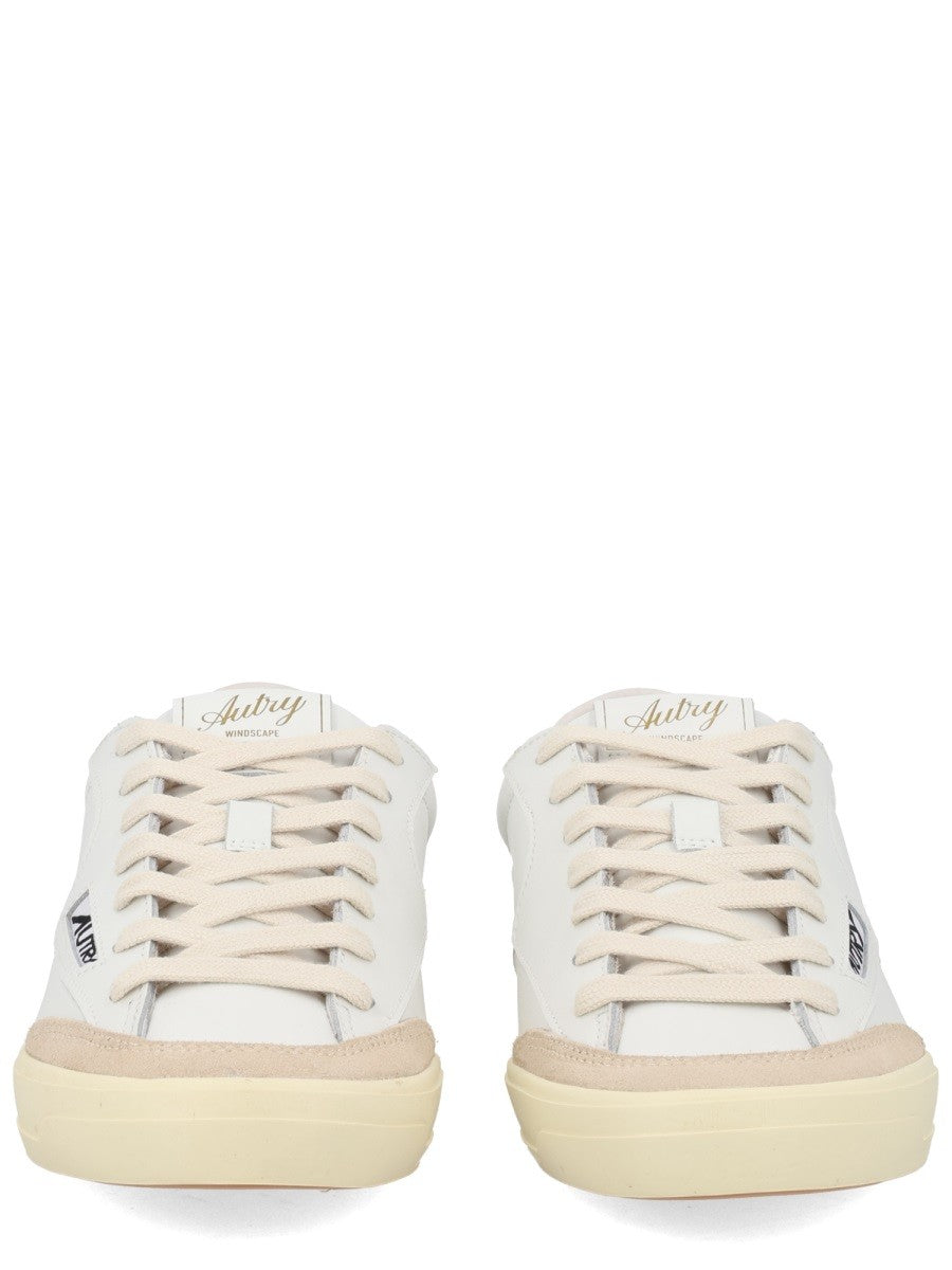 Autry - Woman - White - Sneaker