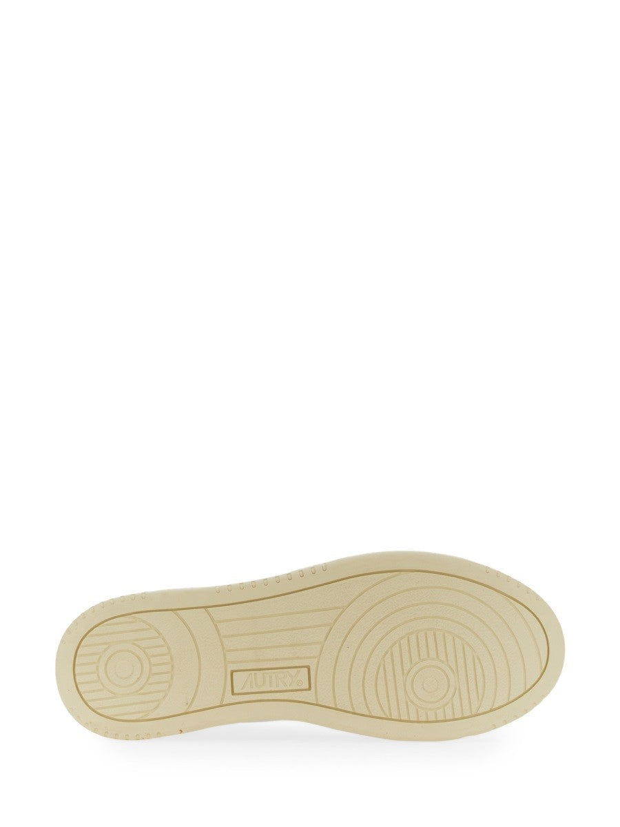 Autry - Woman - White - Sneaker