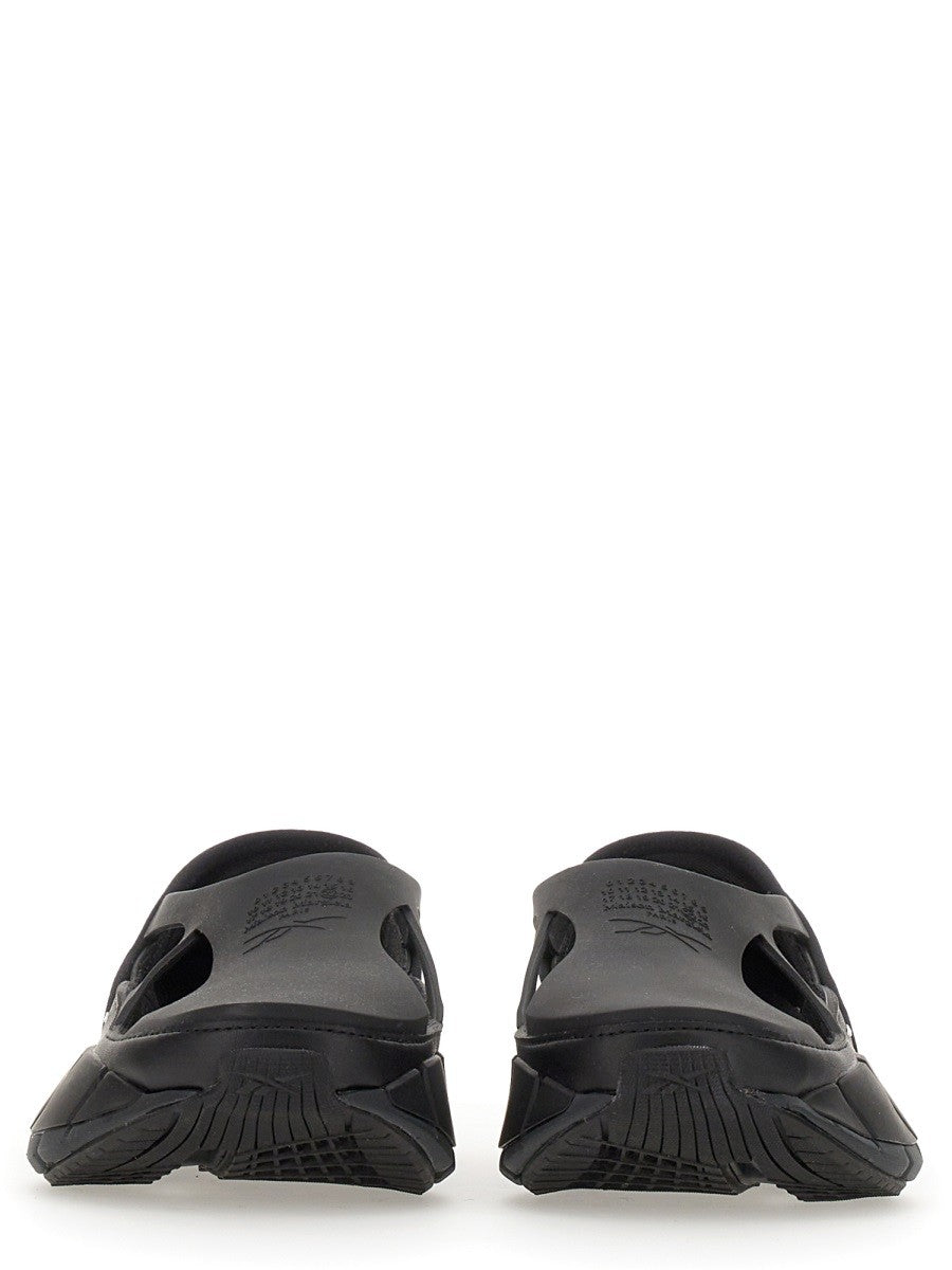 MAISON MARGIELA X REEBOK - Woman - Black - Sneaker