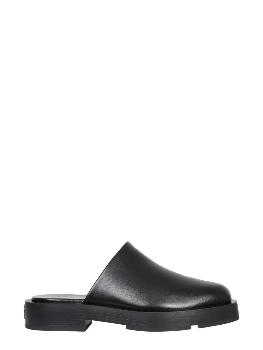 Givenchy - Woman - Black - Loafer