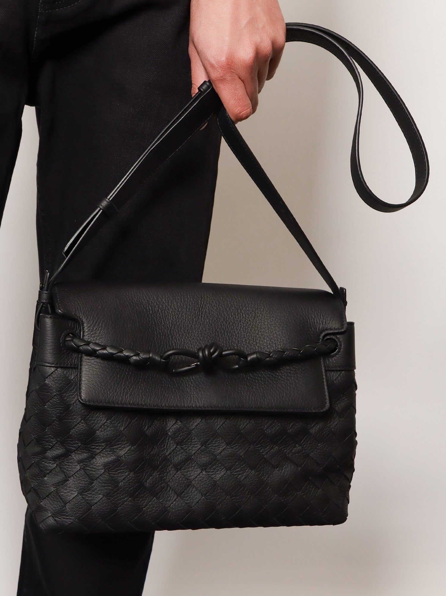 Bottega Veneta - Man - Black - Belt Bag