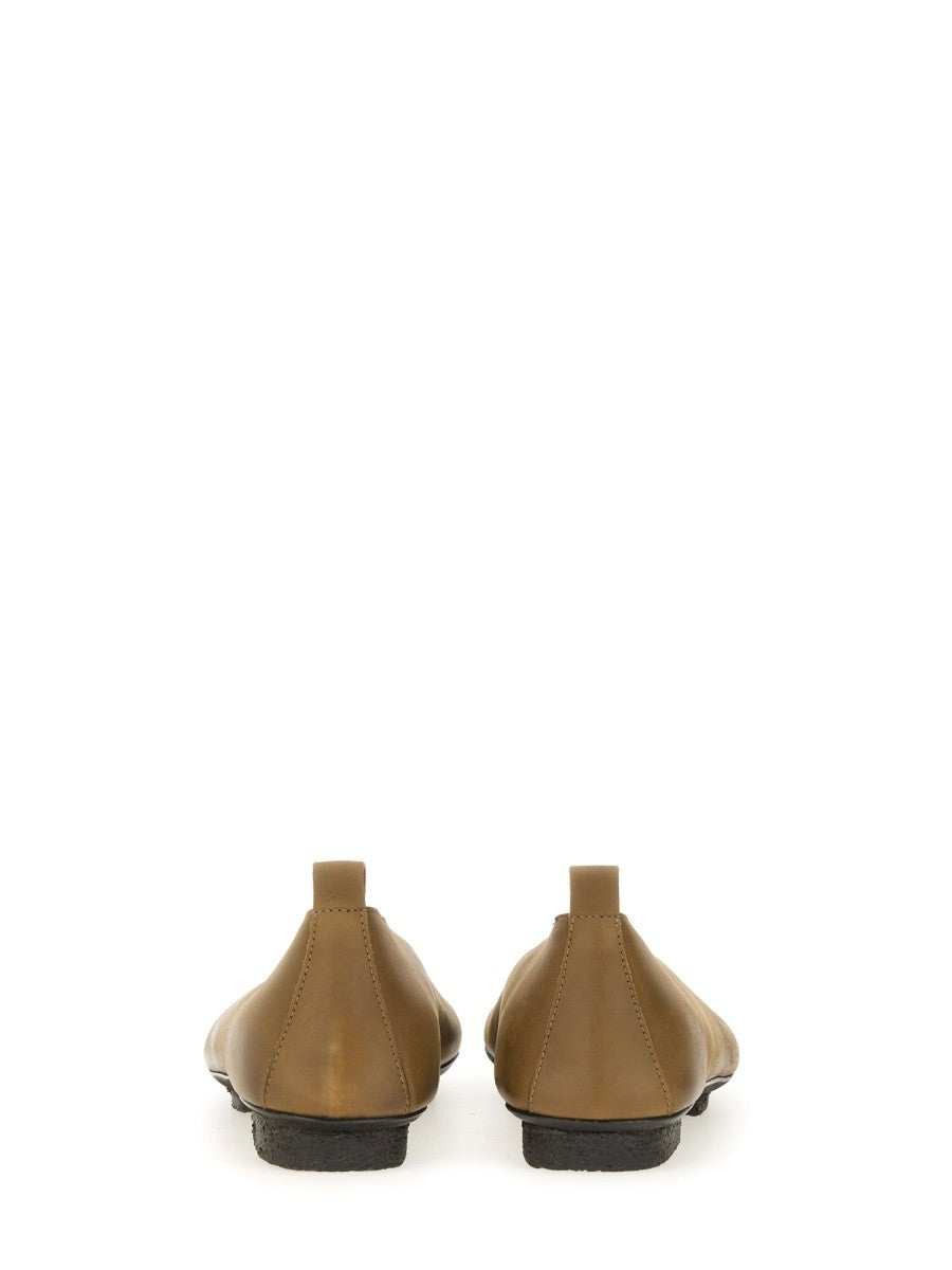 UMA WANG - Woman - Brown - Flat