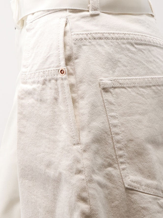 SACAI - Woman - White - Shorts