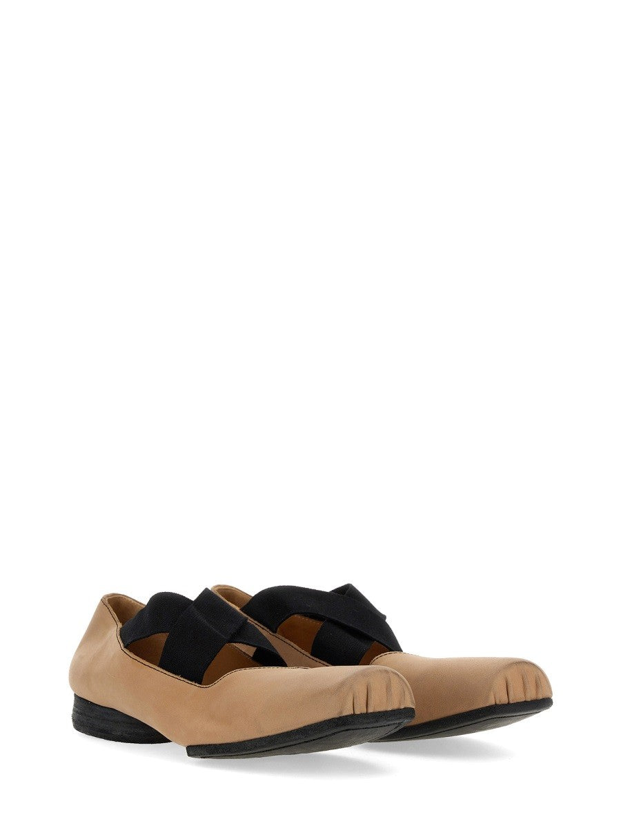 UMA WANG - Woman - Brown - Flat
