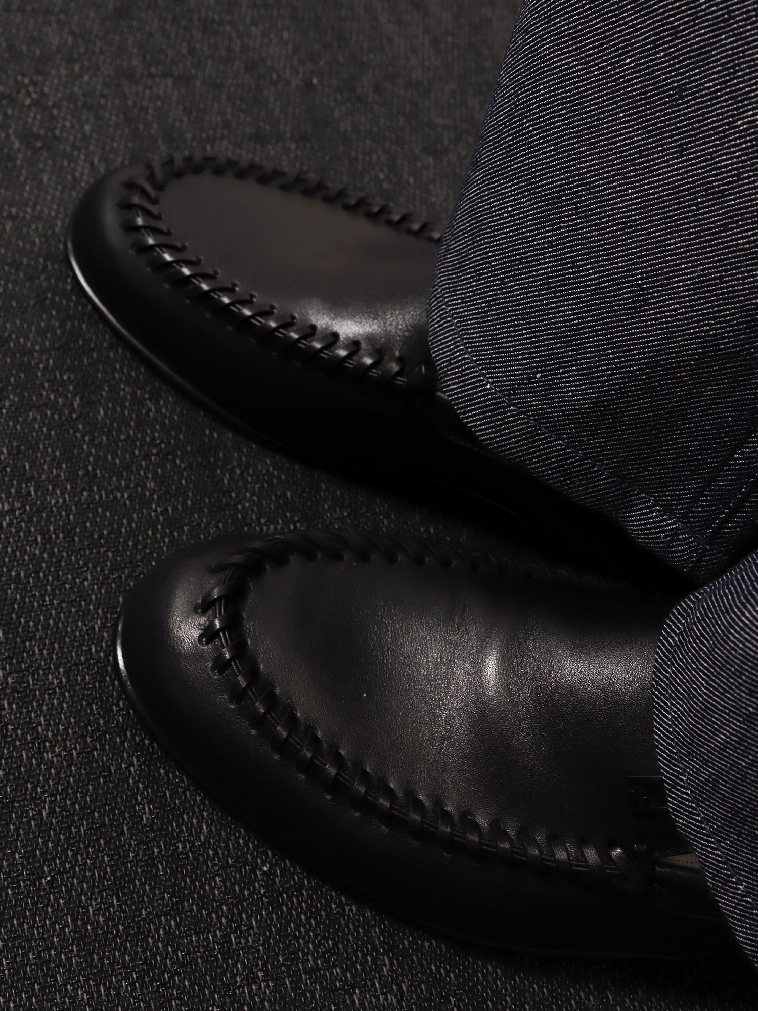 Fendi - Man - Black - Loafer