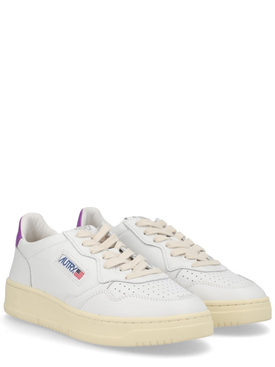 Autry - Woman - White - Sneaker