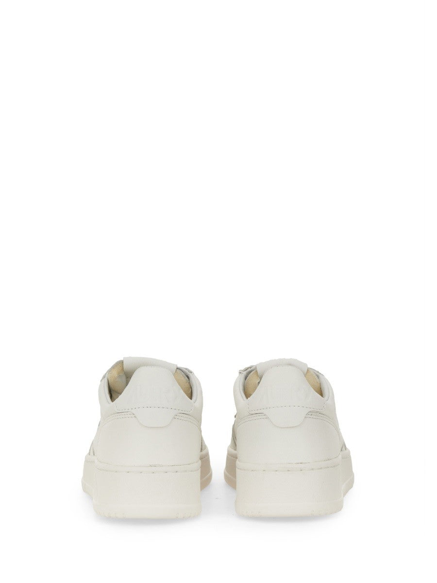 Autry - Woman - White - Sneaker