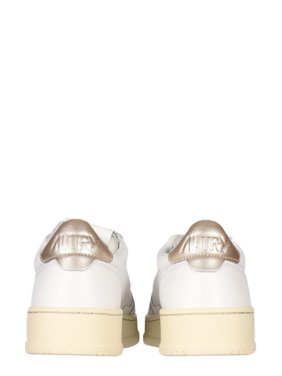 Autry - Woman - White - Sneaker