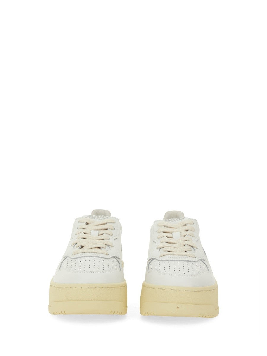 Autry - Woman - White - Sneaker