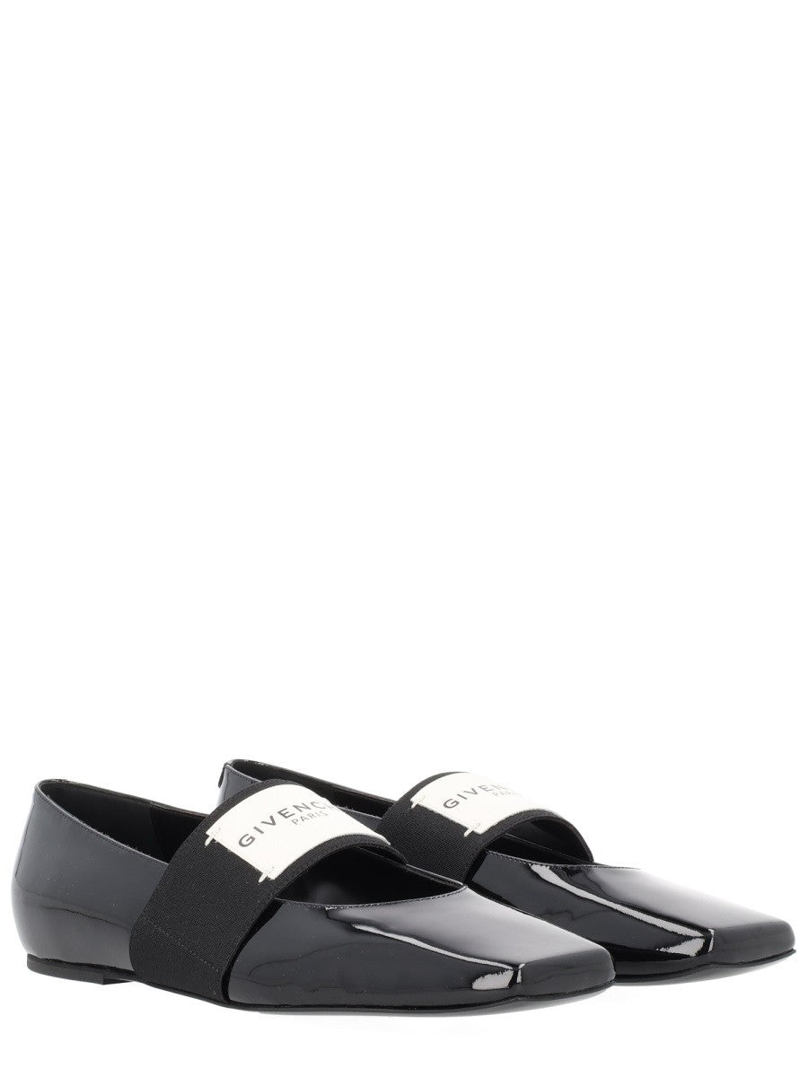 Givenchy - Woman - Black - Flat
