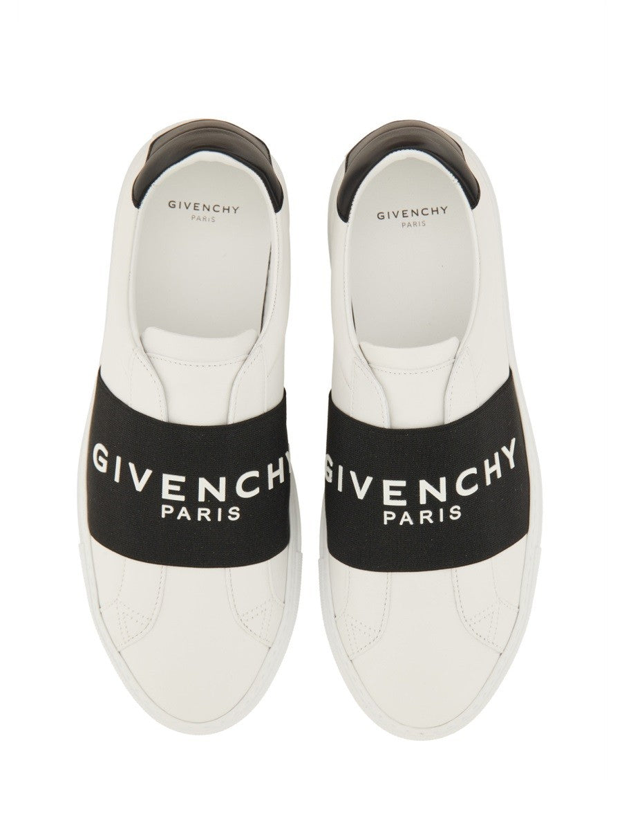 Givenchy - Woman - White - Sneaker