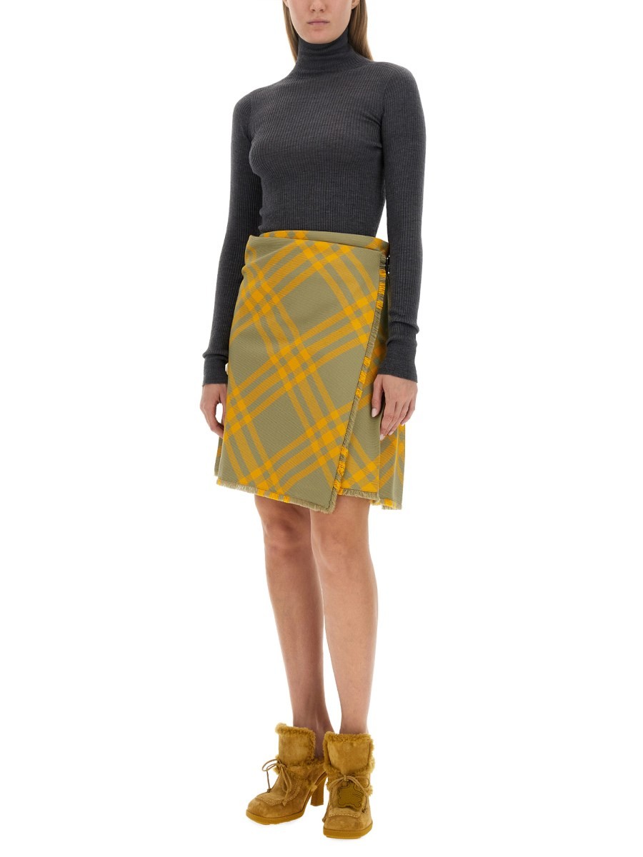 Burberry - Woman - Yellow - Skirt